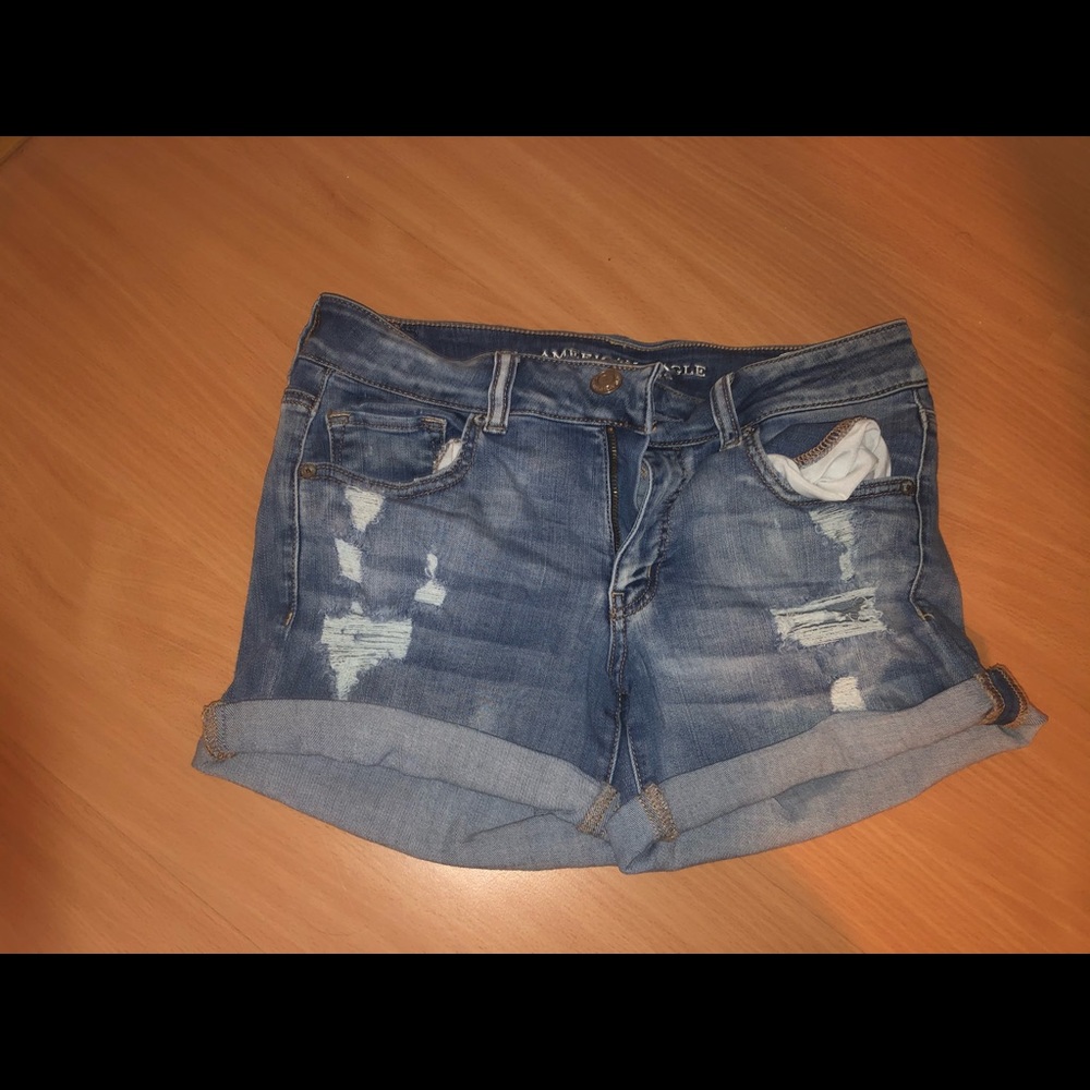 AMERICAN EAGLE DENIM SHORTS